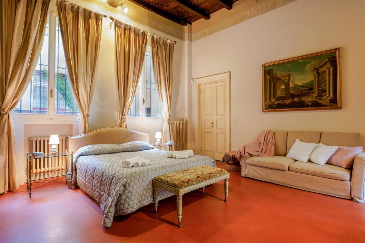 Suite Aldrovandi, With Private Garden 볼로냐 외부 사진