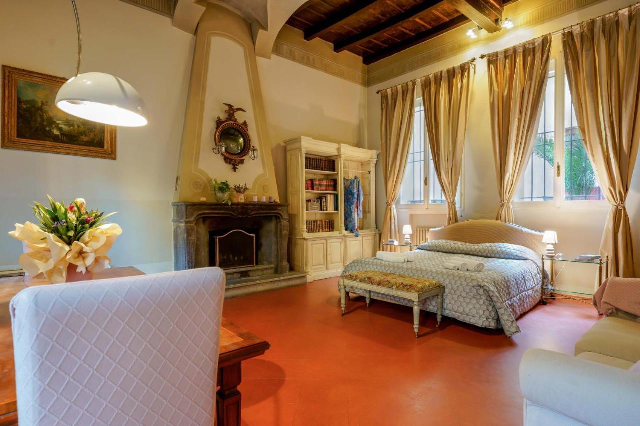 Suite Aldrovandi, With Private Garden 볼로냐 외부 사진