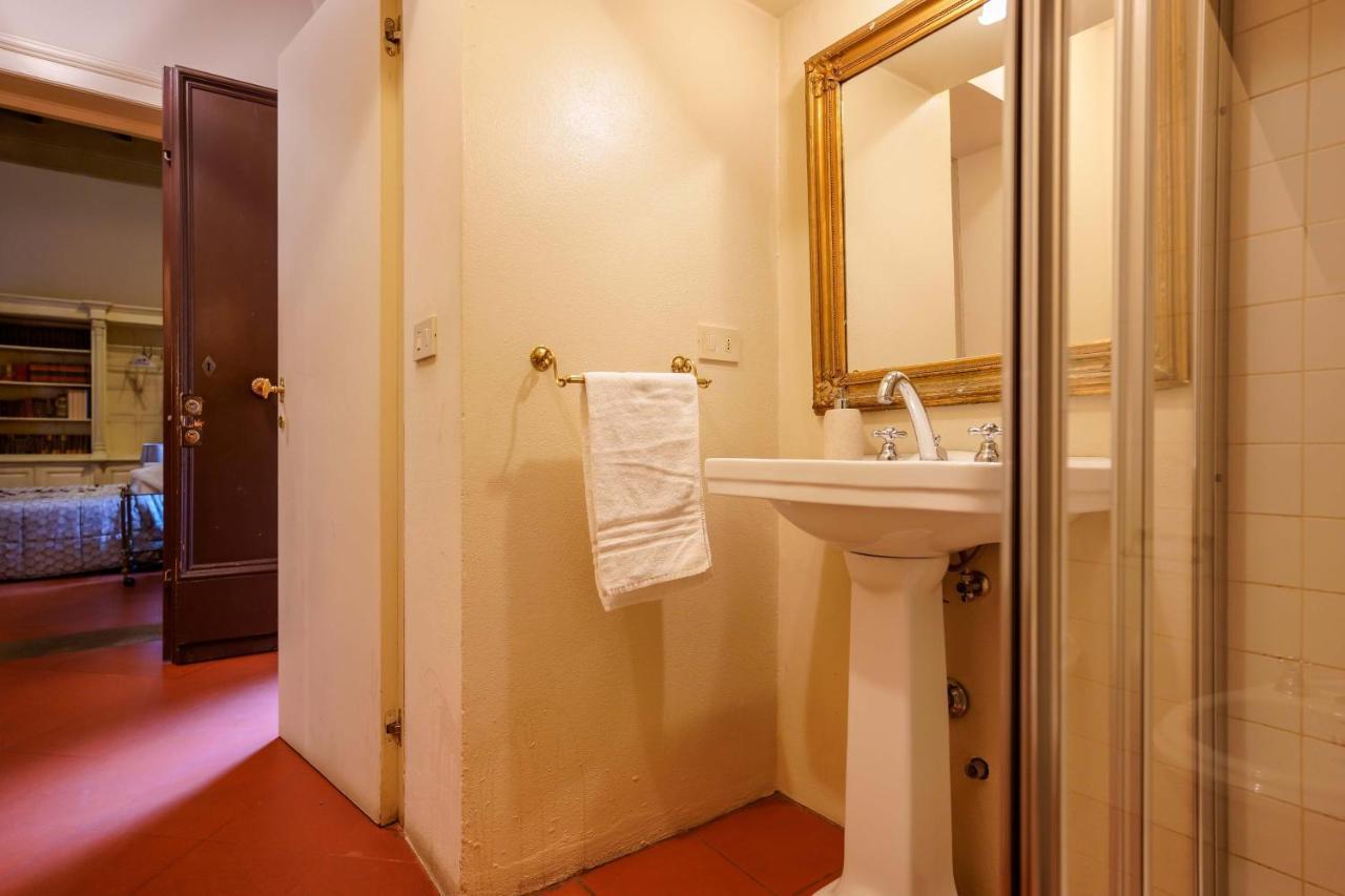 Suite Aldrovandi, With Private Garden 볼로냐 외부 사진