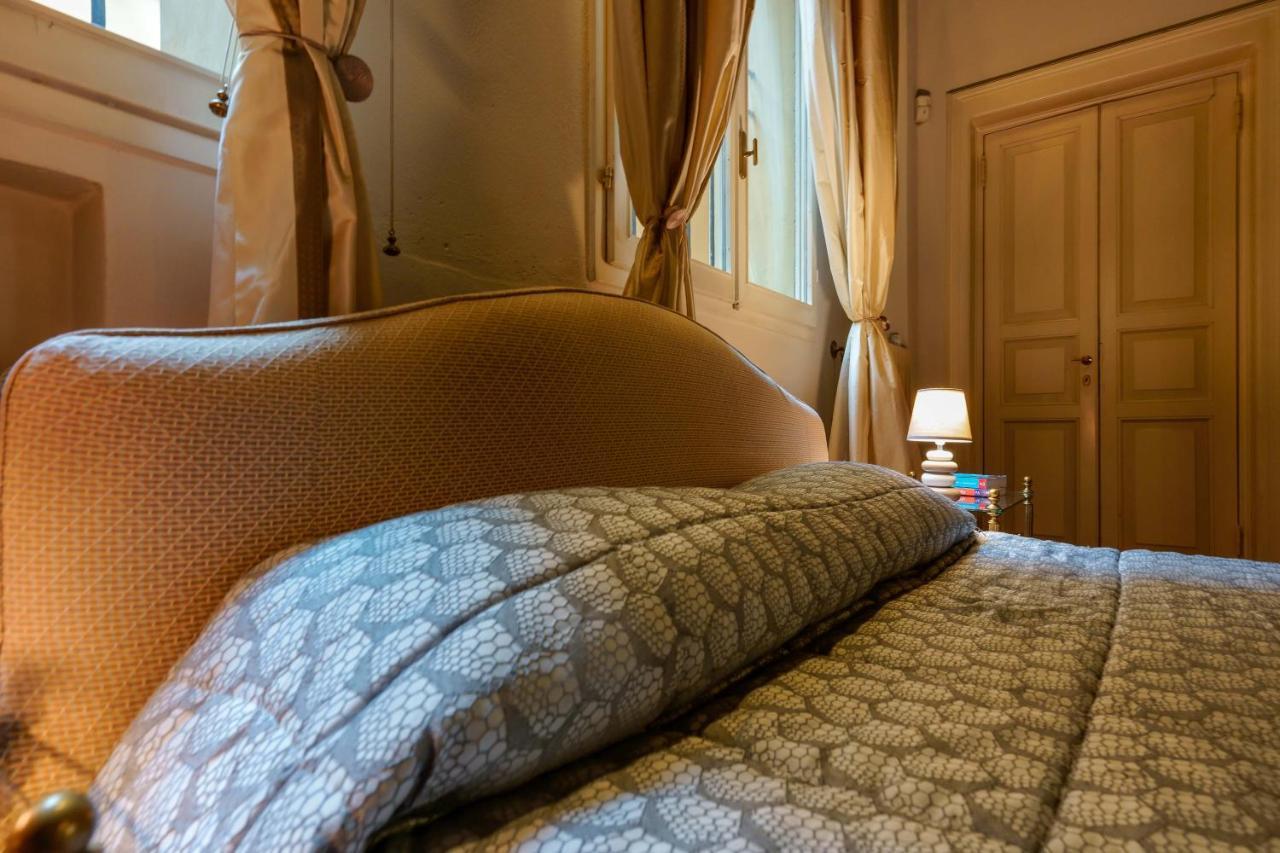 Suite Aldrovandi, With Private Garden 볼로냐 외부 사진