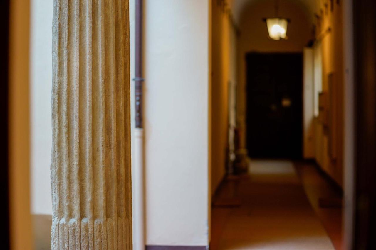 Suite Aldrovandi, With Private Garden 볼로냐 외부 사진