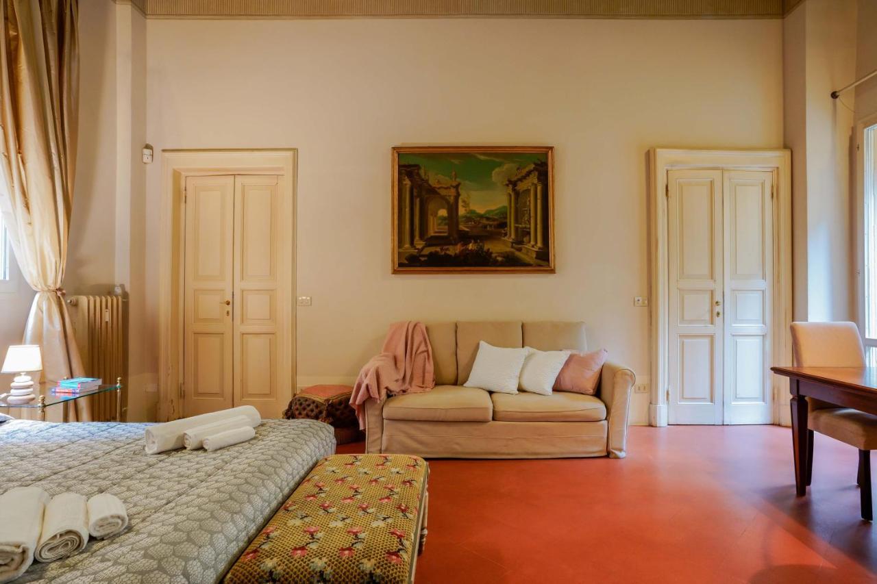 Suite Aldrovandi, With Private Garden 볼로냐 외부 사진